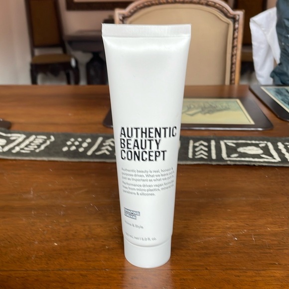 AUTHENTIC BEAUTY CONCEPT Shaping cream for hair - Picture 1 of 5